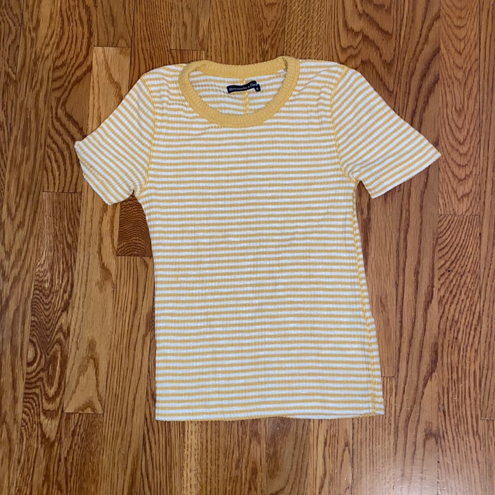 Yellow and white stripped Abercrombie&Fitch tshirt